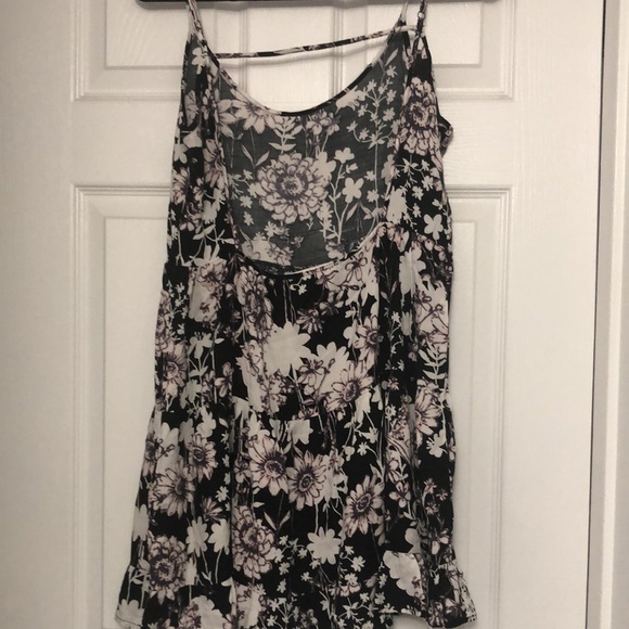Love Tree Floral Dress Size Small - Picture 4 of 6